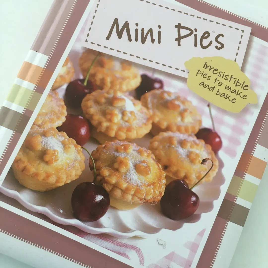 Brand New Mini Pies Baking Book photo 1