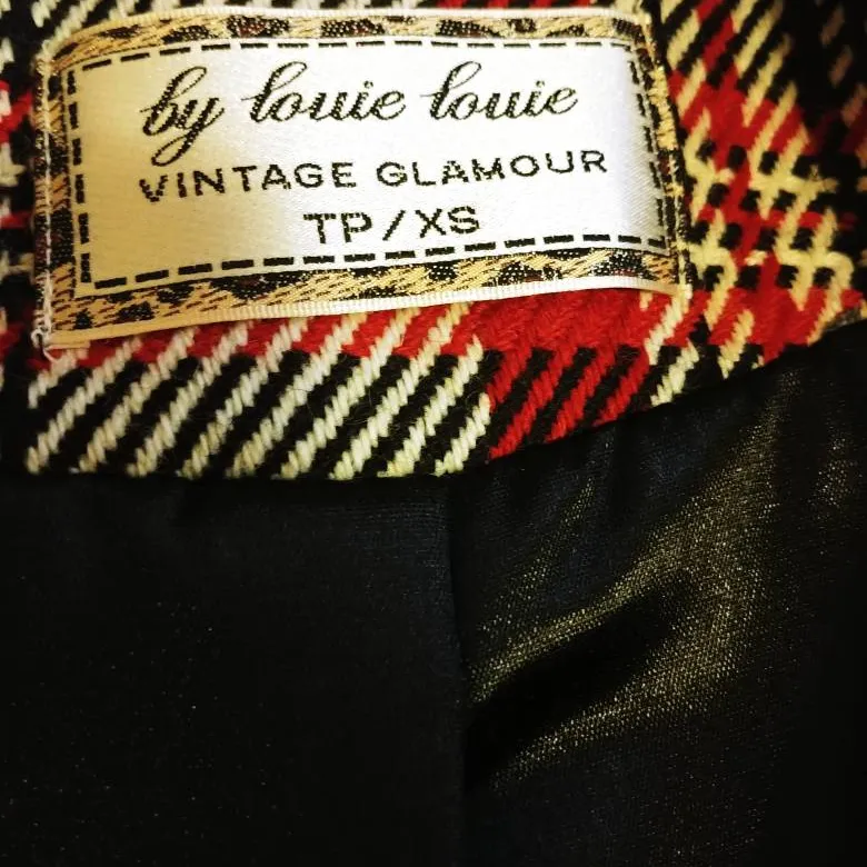 Louie Louie | Fall Coat photo 3