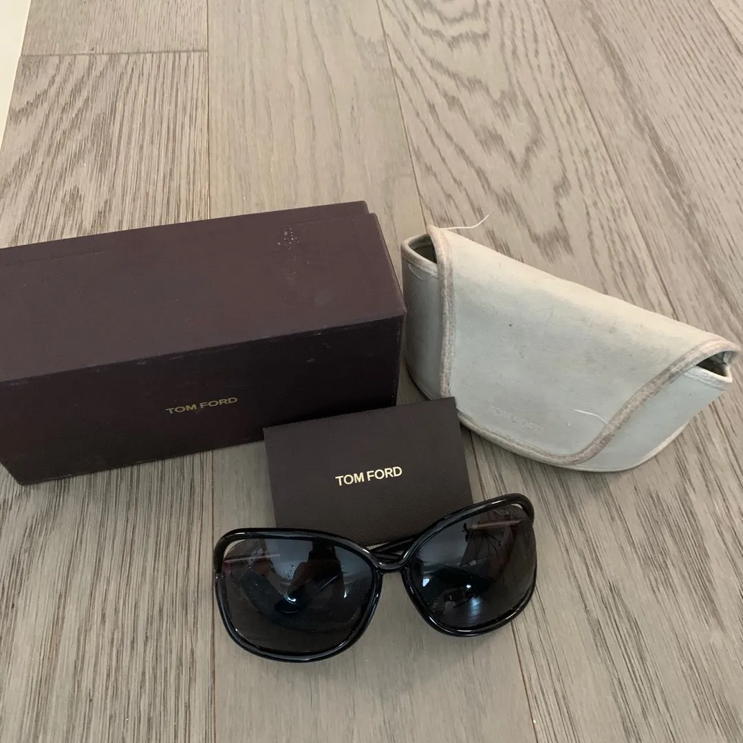 Tom Ford Sunglasses In Great Condition photo 5