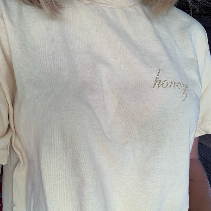 honey t shirt photo 1
