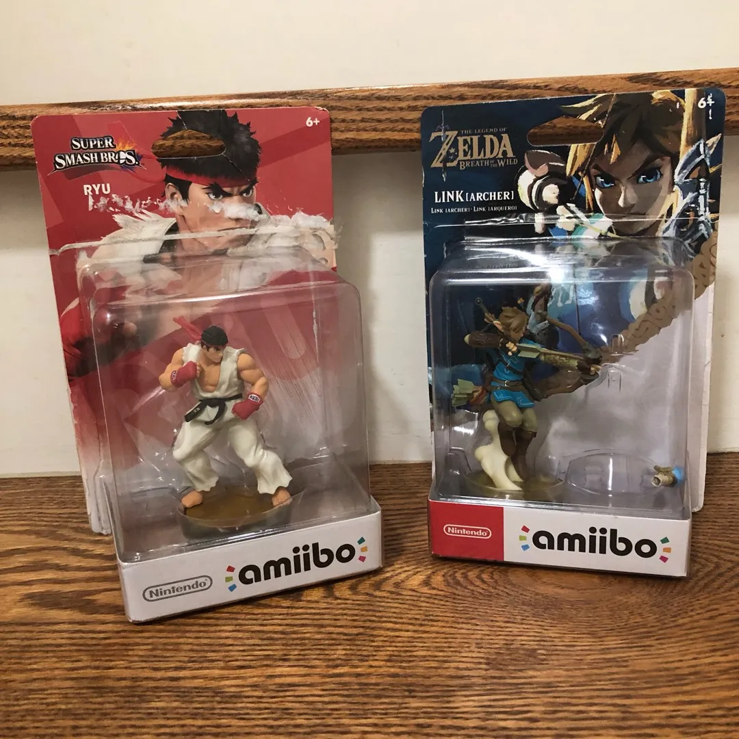 Nintendo Wii U Amiibo Figures Street Fighter Ryu, Zelda Link photo 1
