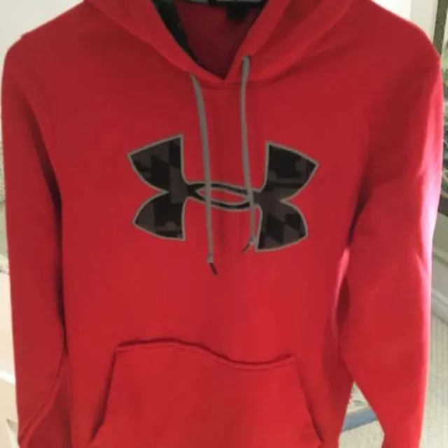 Under Armour Sweaters photo 1