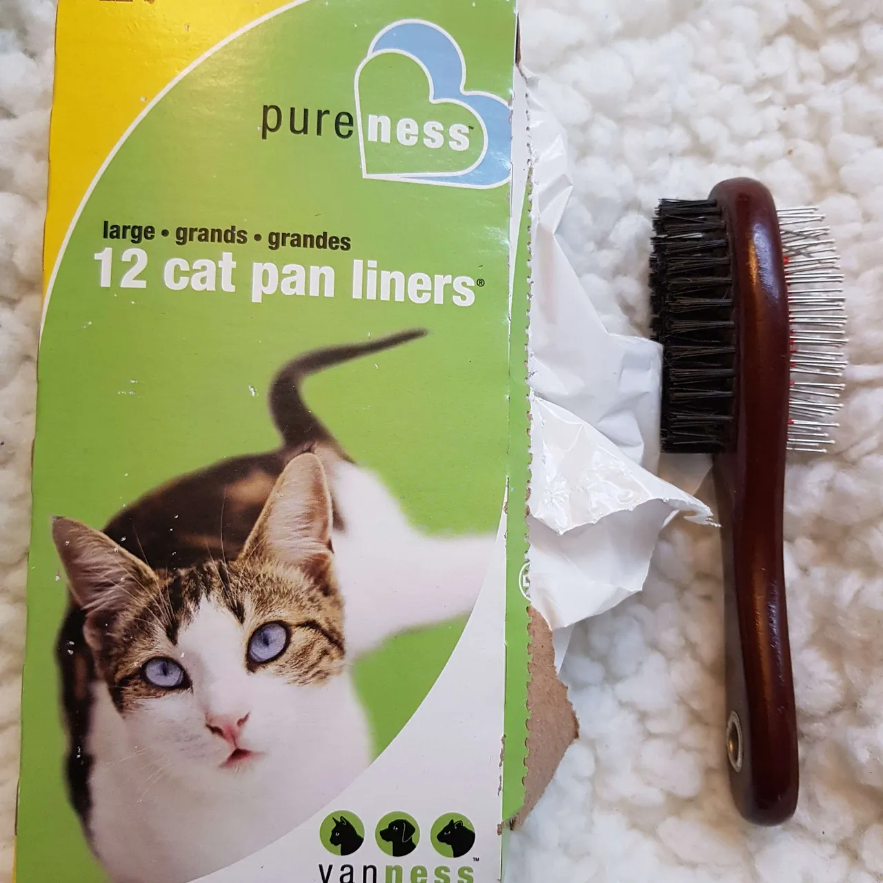 unused cat pan liners and pet two sided brush photo 1