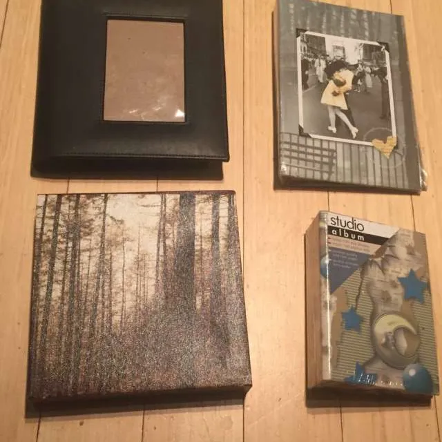 Photo Albums And Tree Canvas photo 1