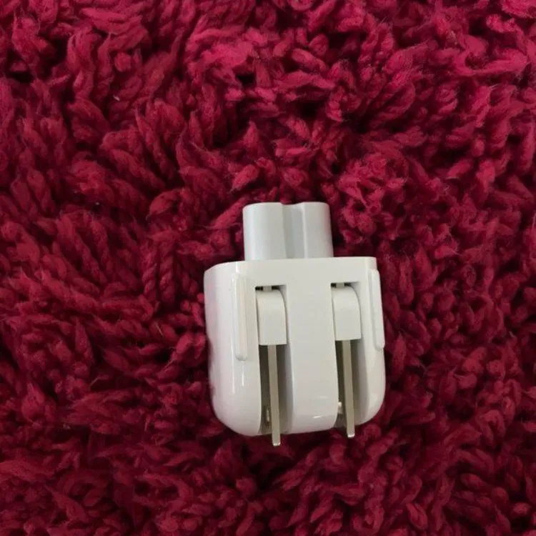 Apple Charger Plug Adaptor photo 3