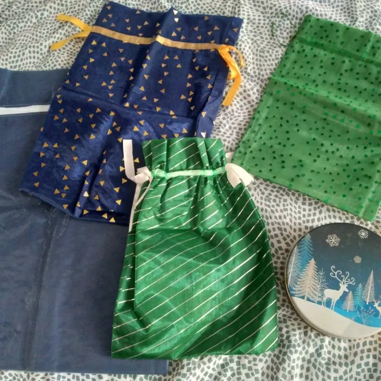 Fabric Gift Bags + Tin photo 1
