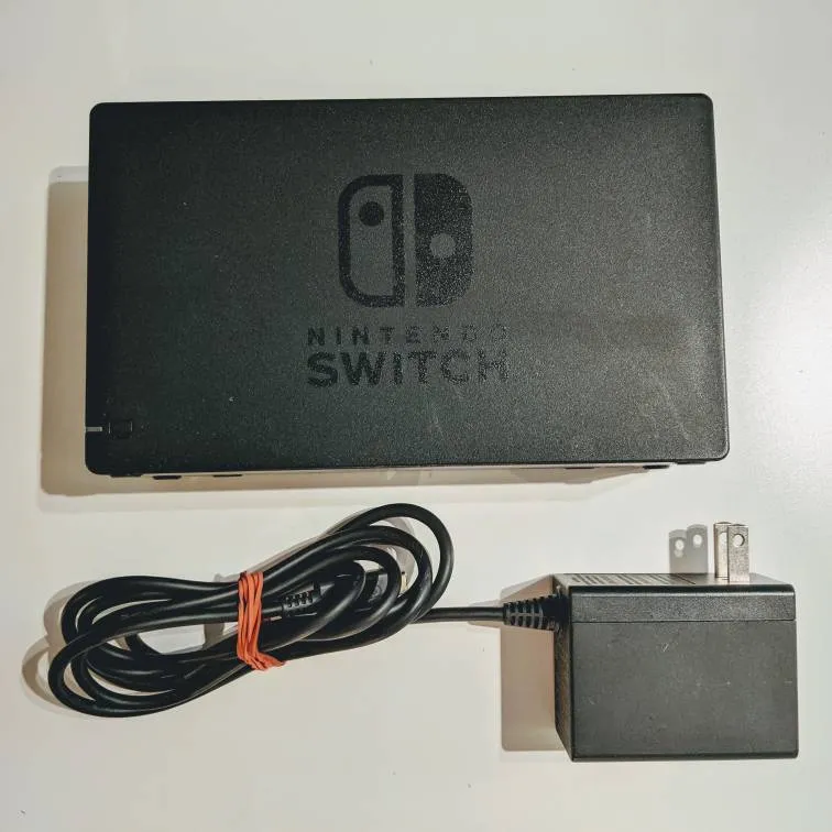 Nintendo Switch Dock photo 1