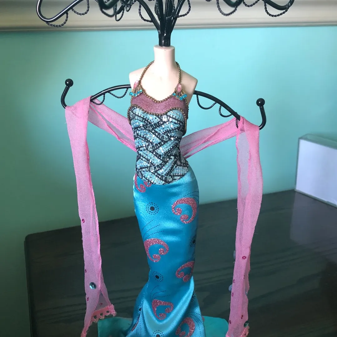 Necklace Holder / Stand photo 1