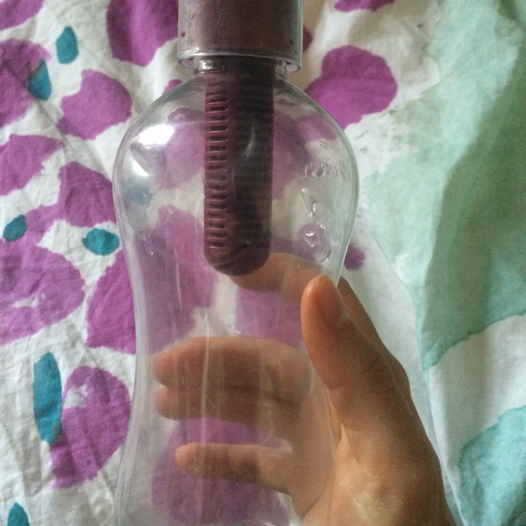 Bobble Filtered Water Bottle photo 1