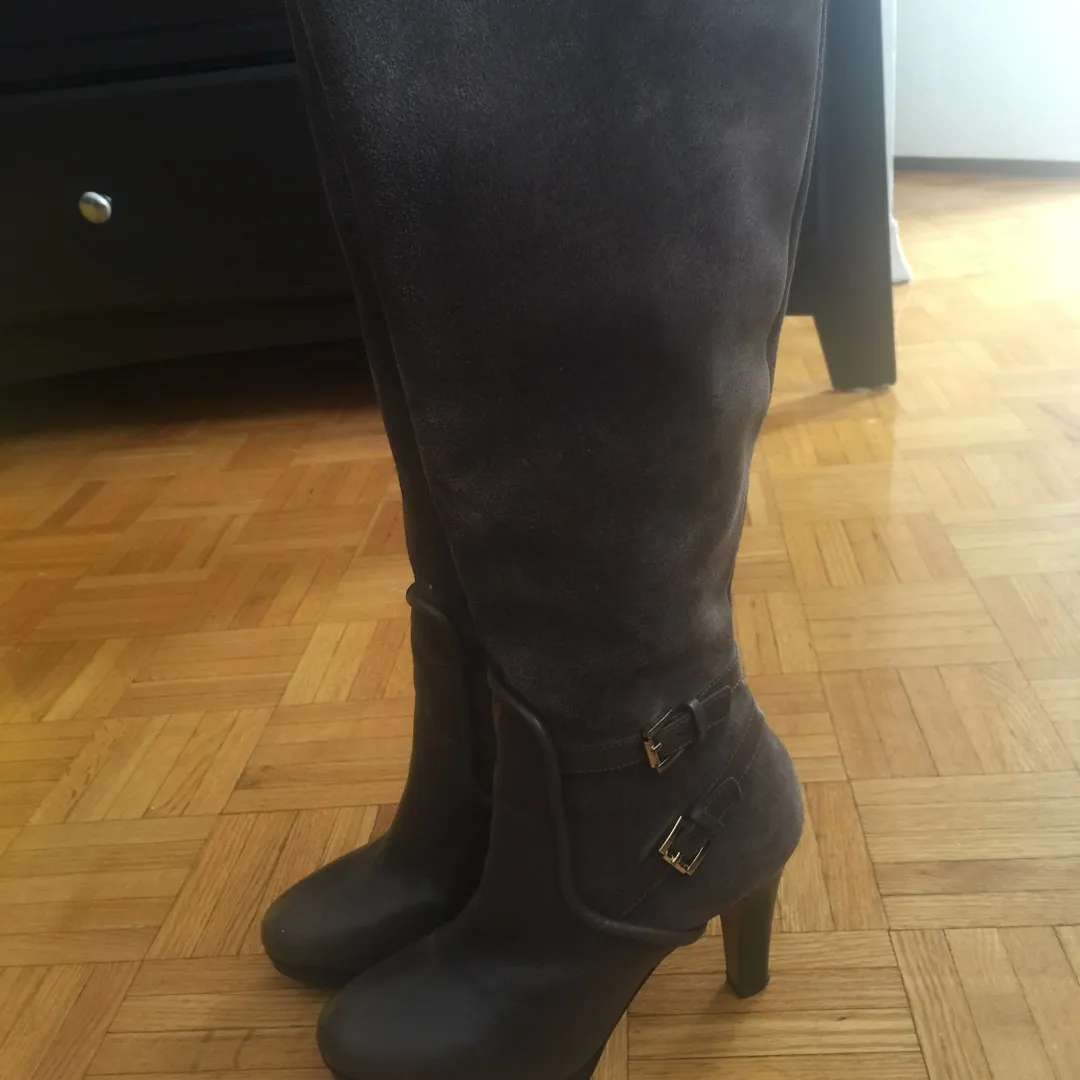 Nine West Grey Suede And Leather Boots 6.5 photo 1
