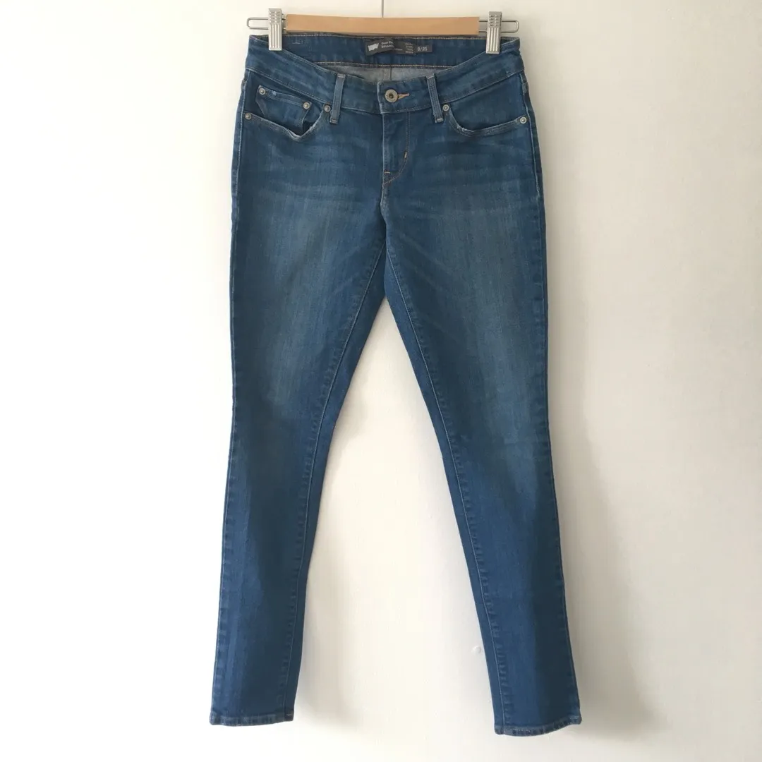 Levi’s Mid-Rise Skinny Jeans photo 1