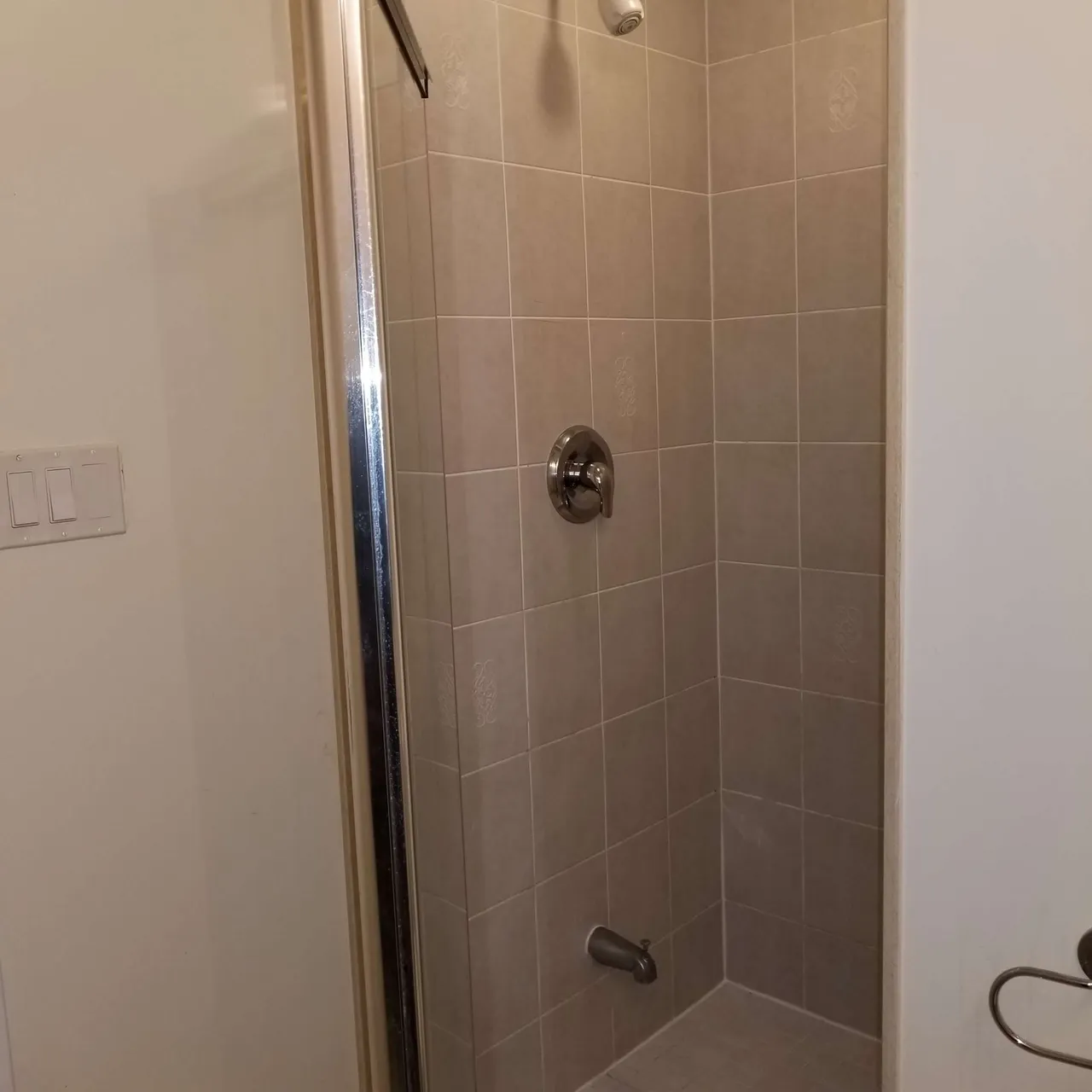 **female only** $700. Sublet from now (flexible move in date)... photo 3
