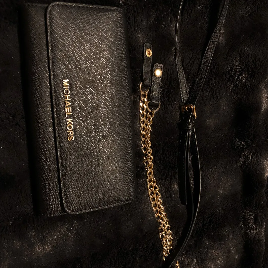 Michael Kors Wallet/purse photo 1