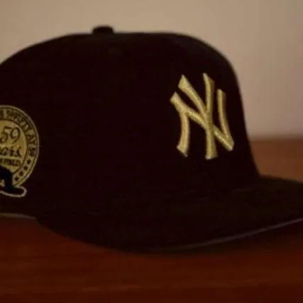 Yankee Fitted photo 1
