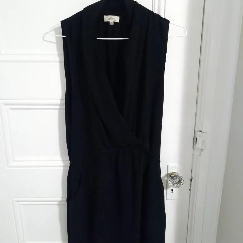 Aritzia Wilfred Black Dress Size Large photo 3