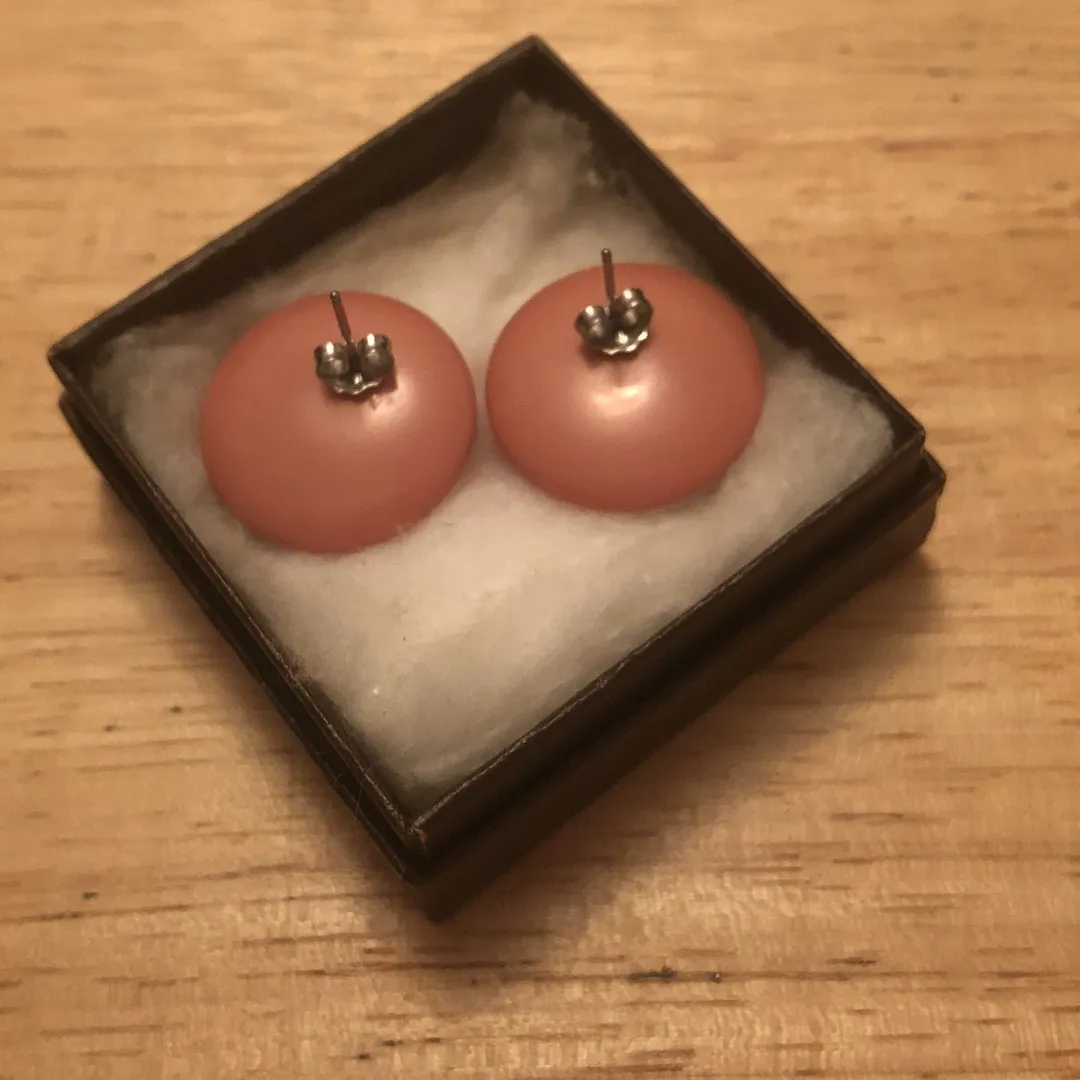 perfect vintage button earrings photo 3