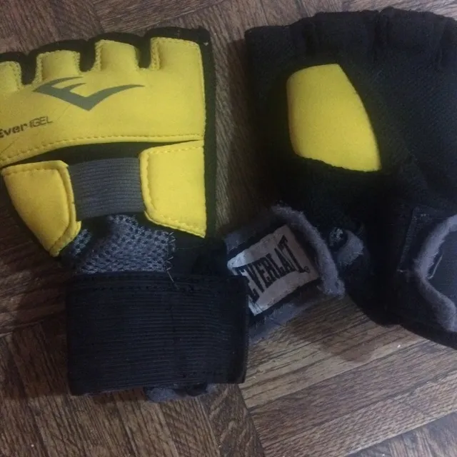 Everlast Evergel Workout/boxing Gloves photo 1