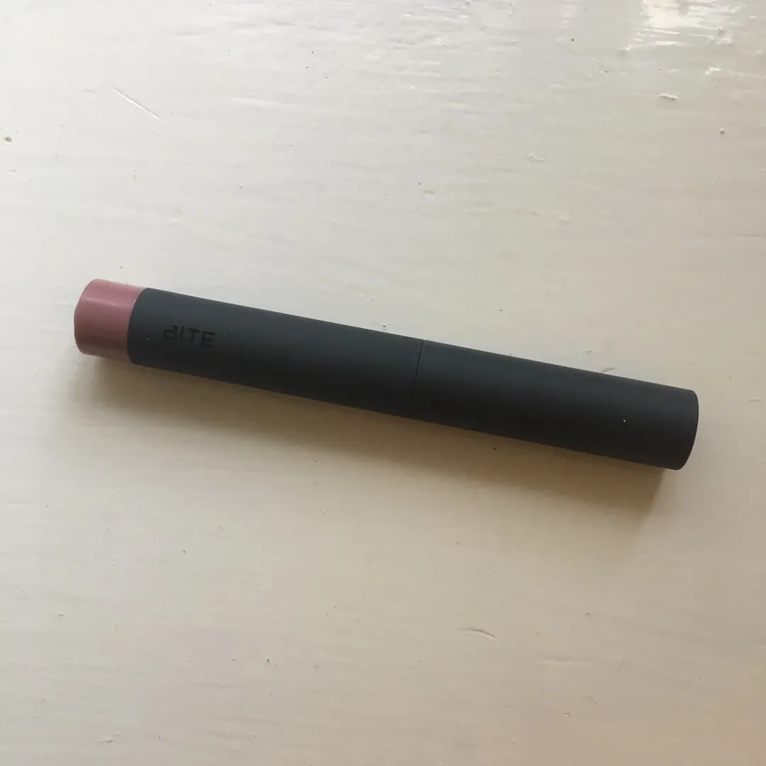 Brand New Bite Beauty Lip Crayon in Glacé photo 1