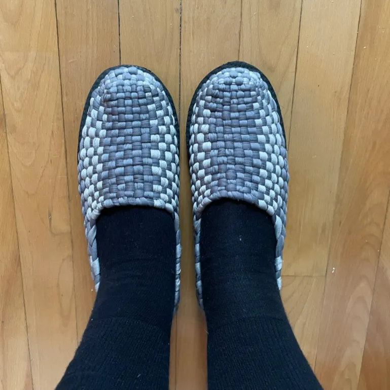 Woven slippers photo 3