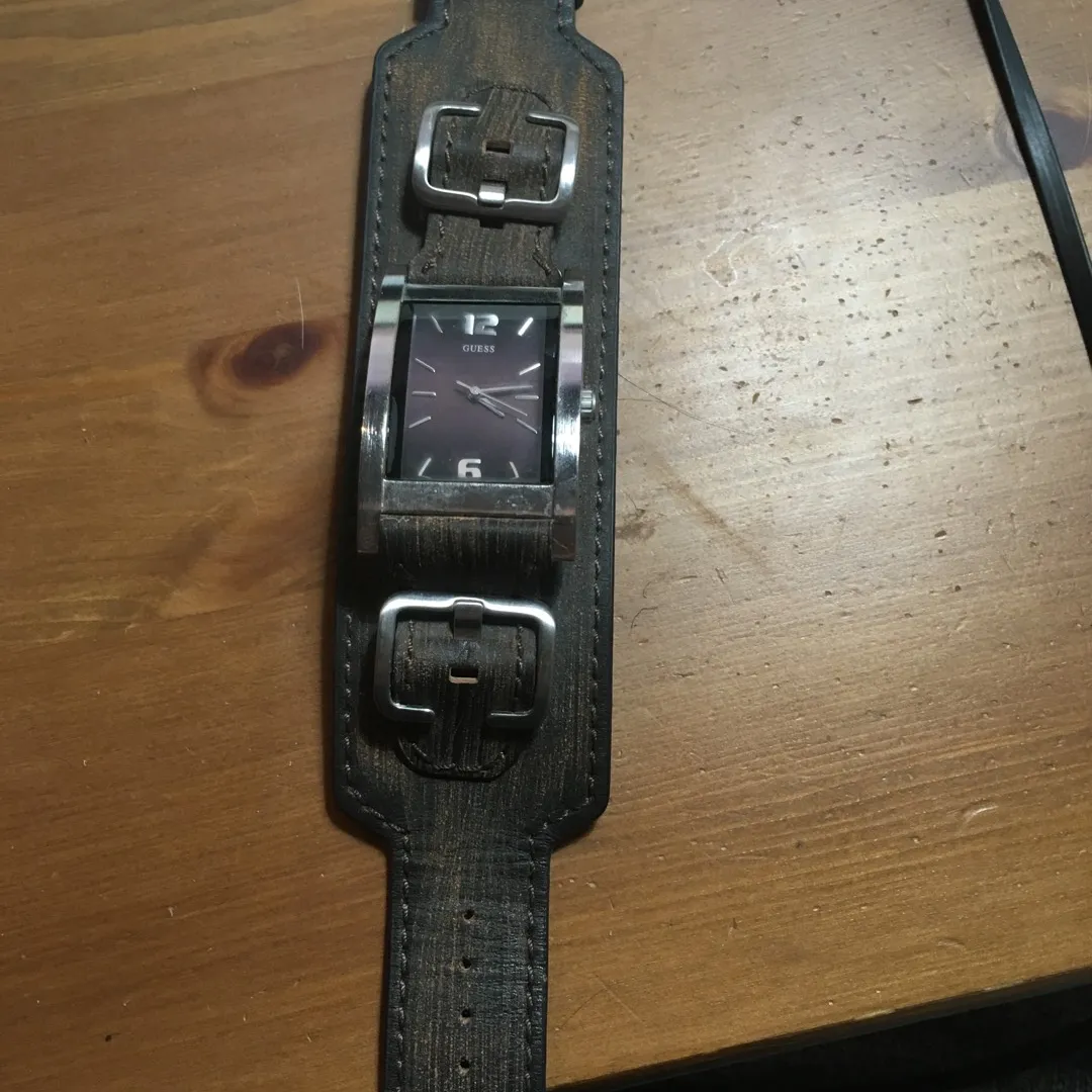Men’s Leather guess Watch photo 1