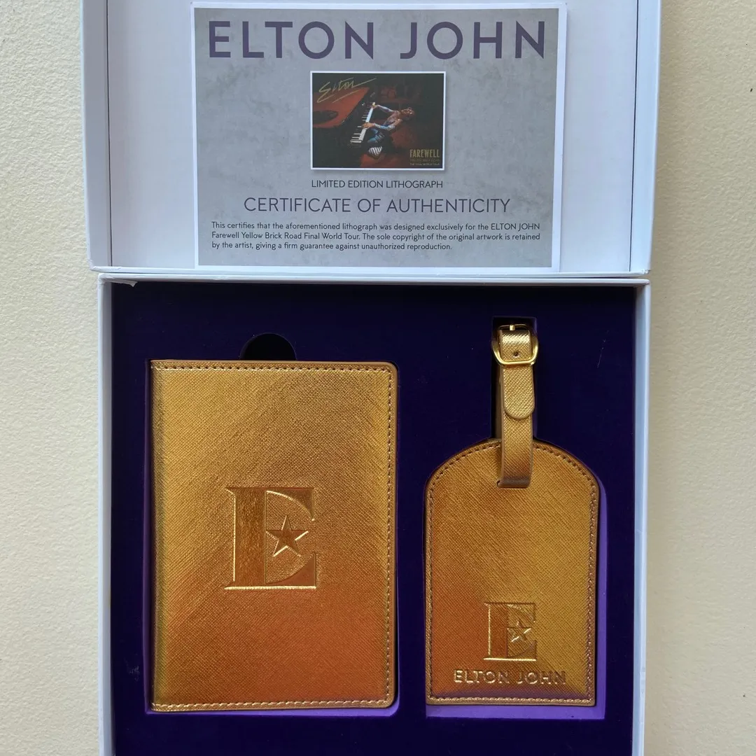 Elton John Passport Holder And Baggage Tag photo 1