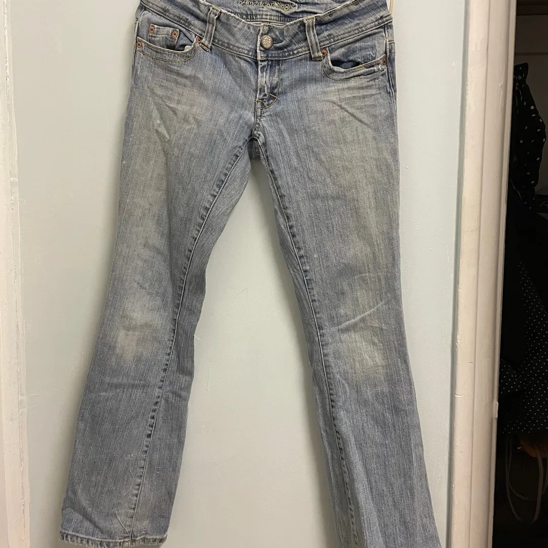 american eagle low rise jeans photo 1