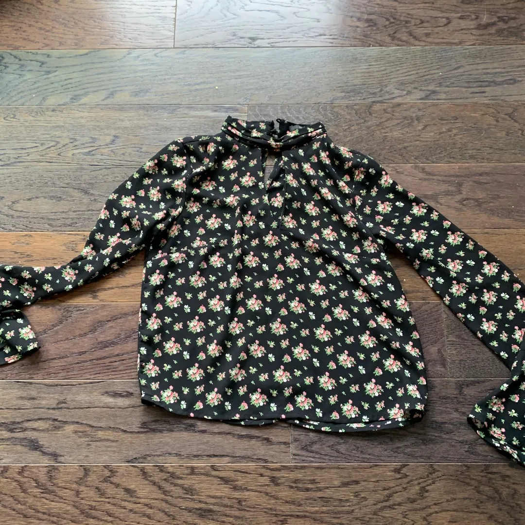 Forever 21 Floral Blouse photo 1