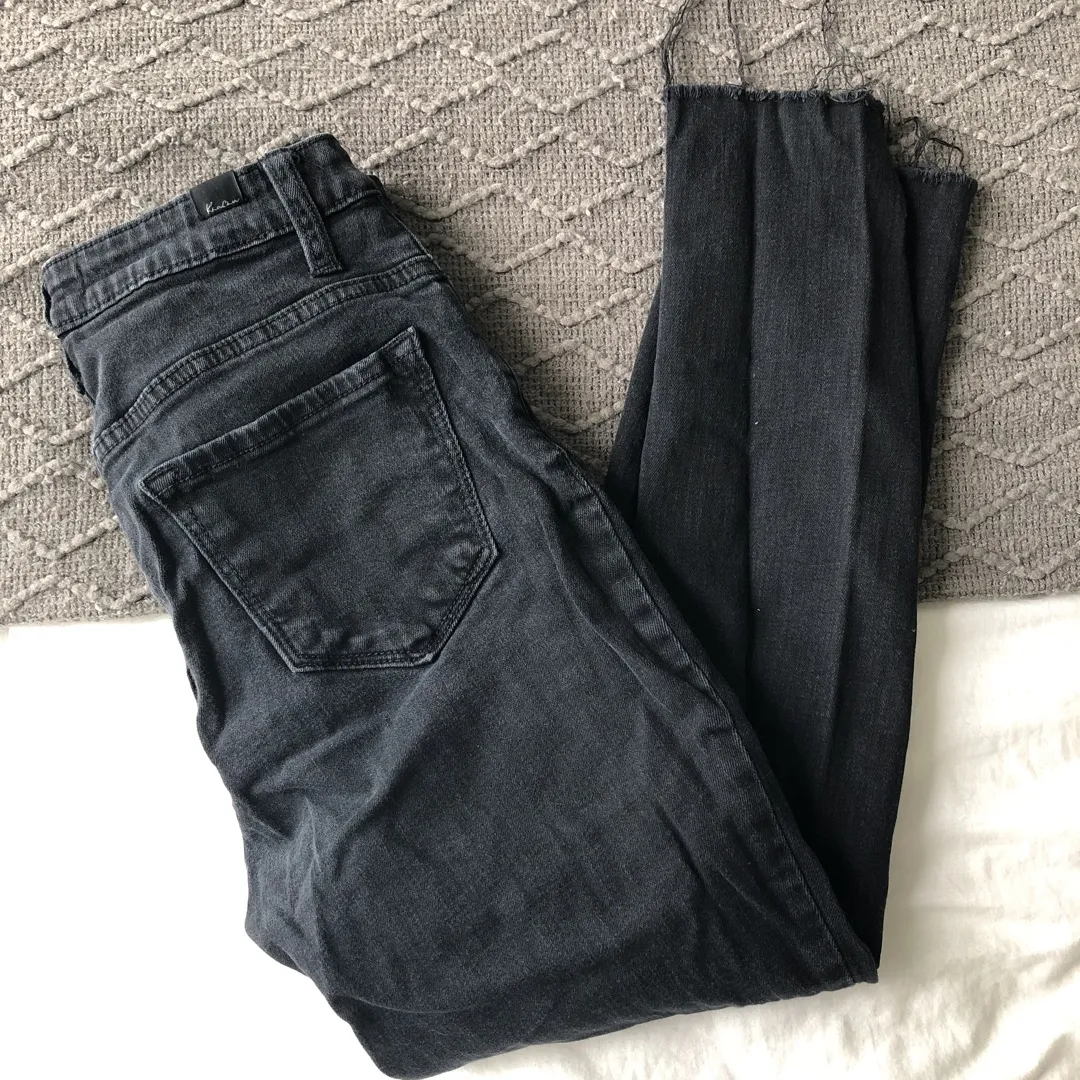 Size 27 Black Jeans photo 3