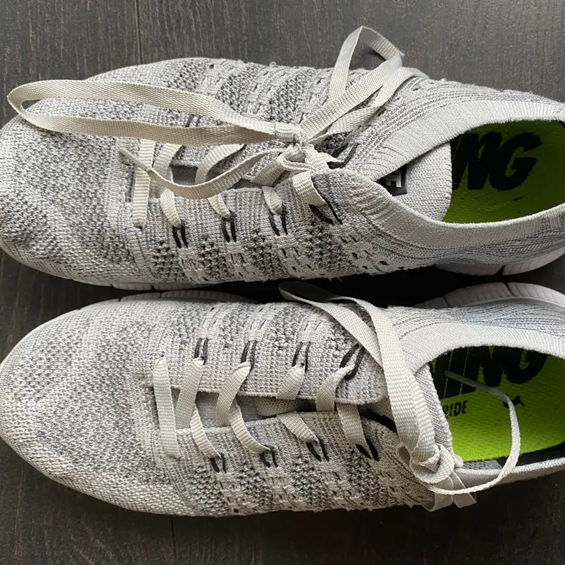 Grey Nike Flyknit Runners photo 1