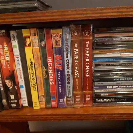 DVDs & CDs - Free photo 1