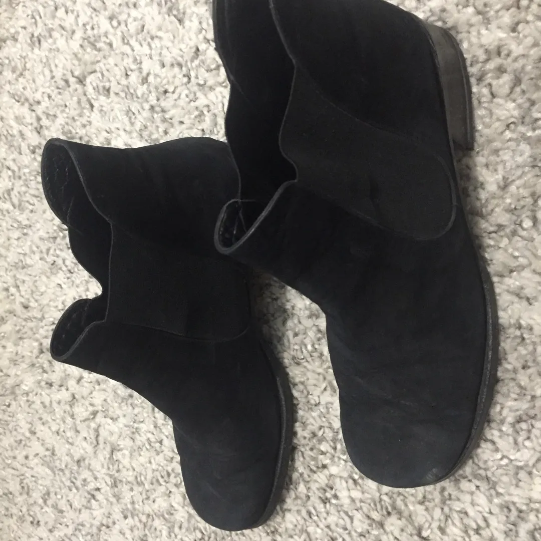 Real Suede Black Boots - 38 European photo 1