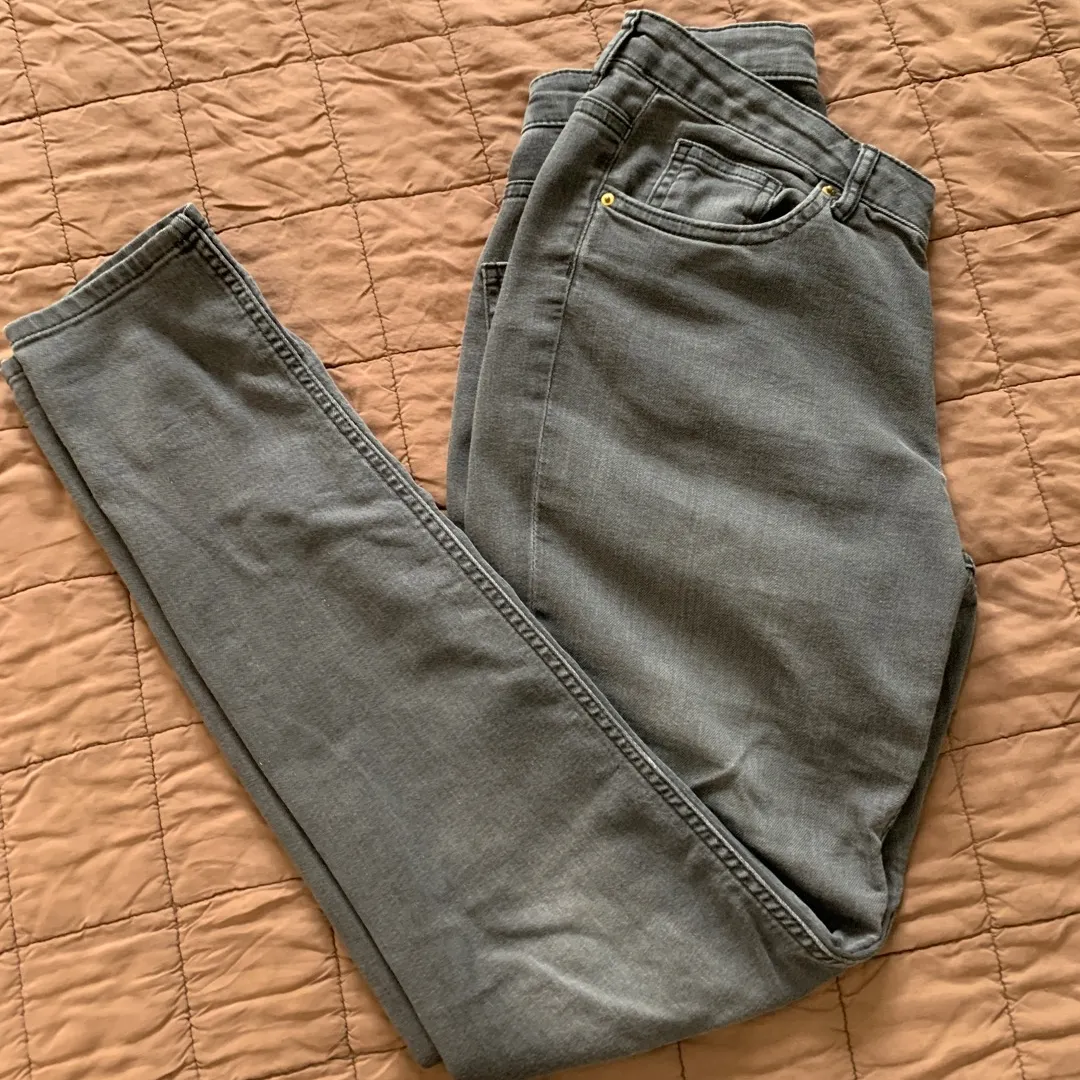 H&M Grey Jeans Size 28 photo 1