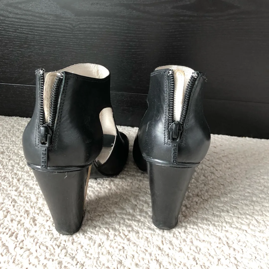 Black Cut Out Leather Heels photo 3