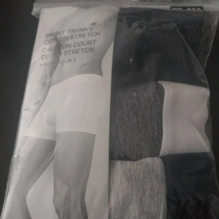 For trade Or Sale For Bunz Tokens Brand New H&M's Boxers Size... photo 1