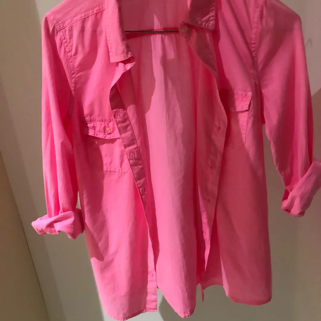Old Navy Top Size XS Fits S photo 1