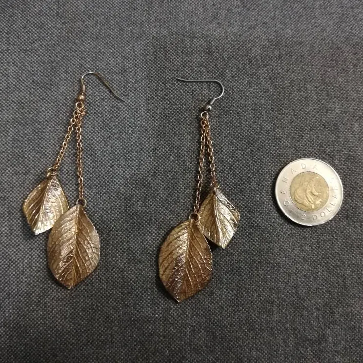 Gold Leaf Earrings photo 1