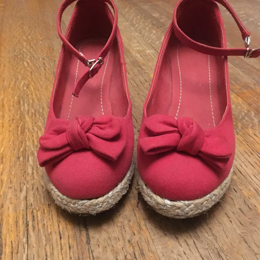 Cute Red Bow Wedge Espadrilles Size 36 / 6 photo 1