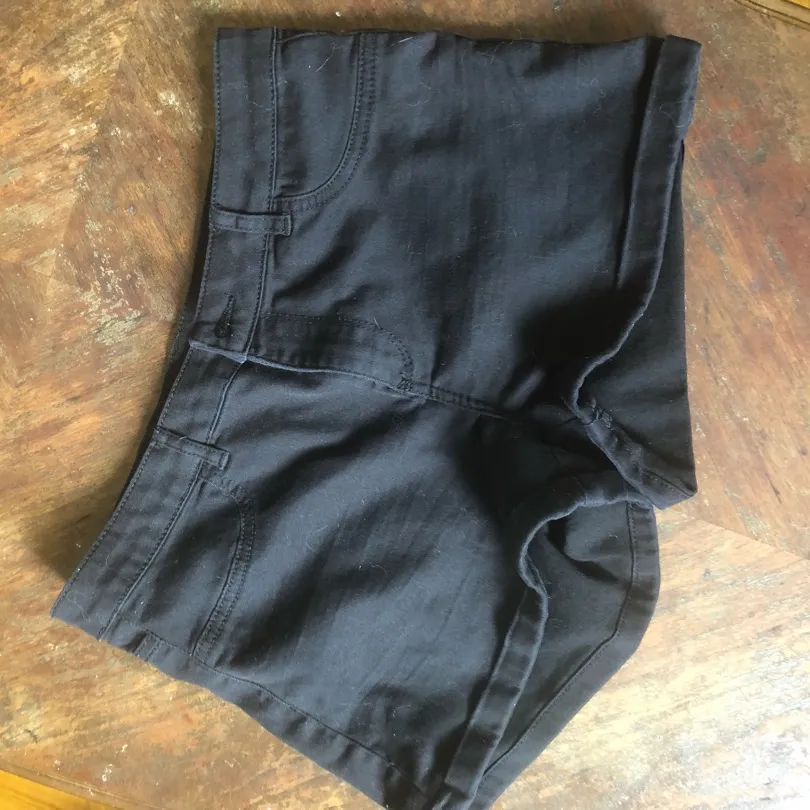 H&M Black Shorts Size 8 photo 1