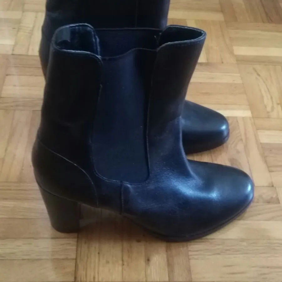 black boots from joe fresh - 8.5 photo 4