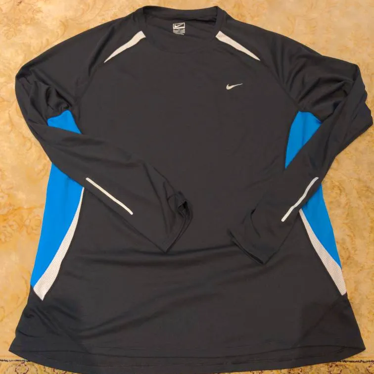 Men's Nike Size XL Dry Fit Long Sleeve With Reflective Detail photo 1