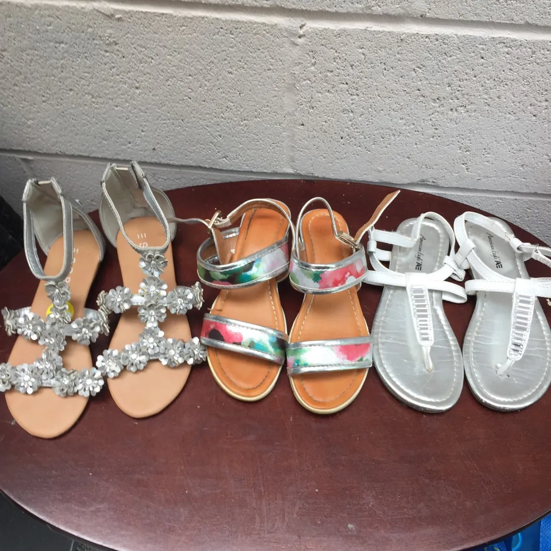 Shoes For Girls. Hardly Used. First On the Left Is Esprit, Mi... photo 1