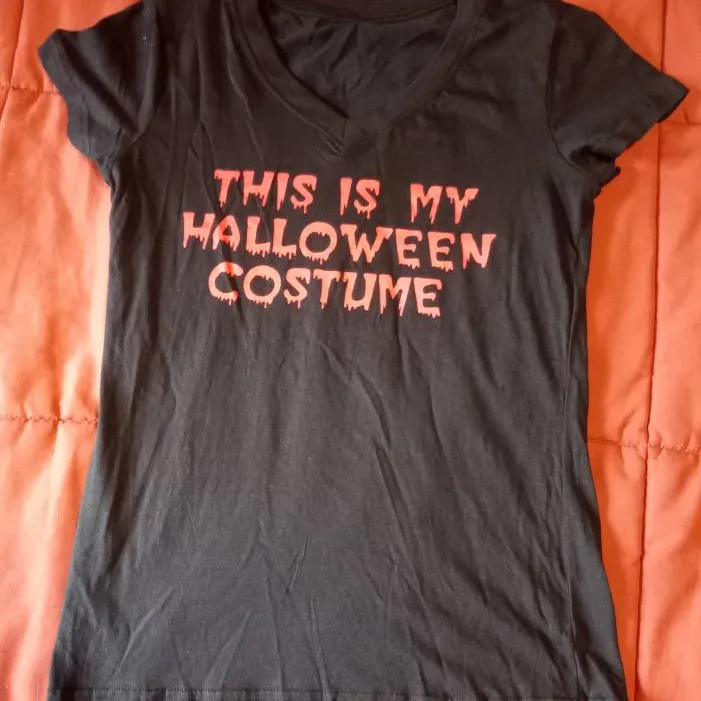 BN M Halloween T-Shirt photo 1