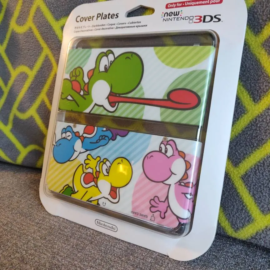 BNIB New Nintendo 3DS Yoshi Cover Plate photo 3