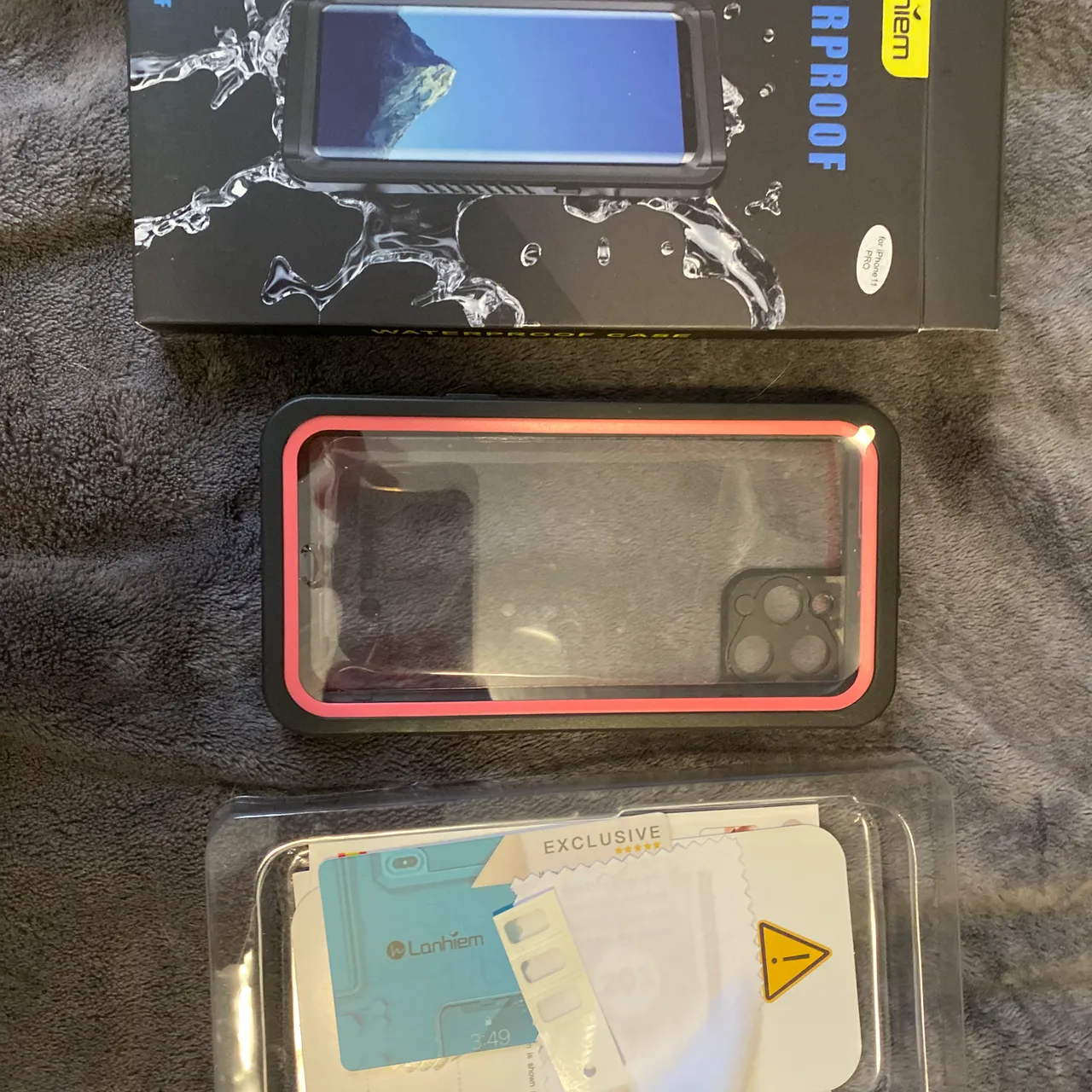 iPhone 11 PRO water proof case photo 1