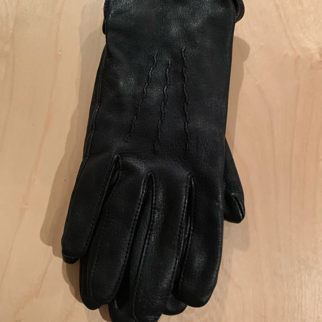 Black Leather Gloves photo 1