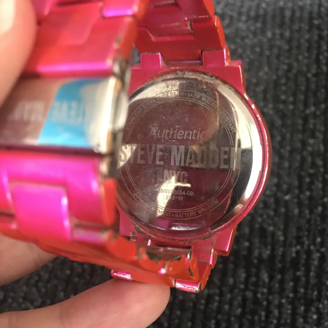 AUTHENTIC STEVE MADDEN WATCH - PINK photo 4