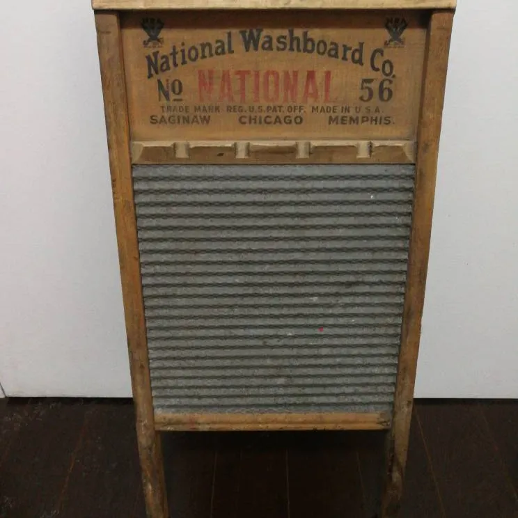 Antique Wash Board photo 1