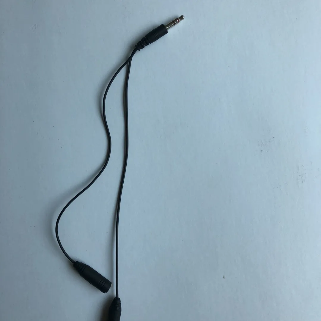 Headphone Splitter photo 1