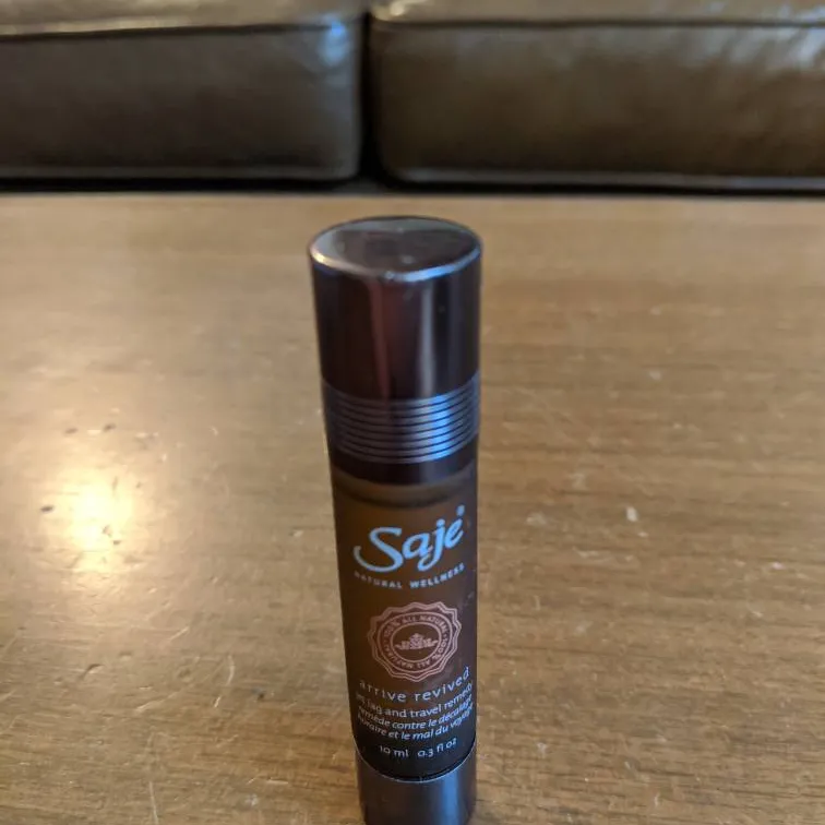 Saje Arrive Revived Roll-on Essential Oil photo 1
