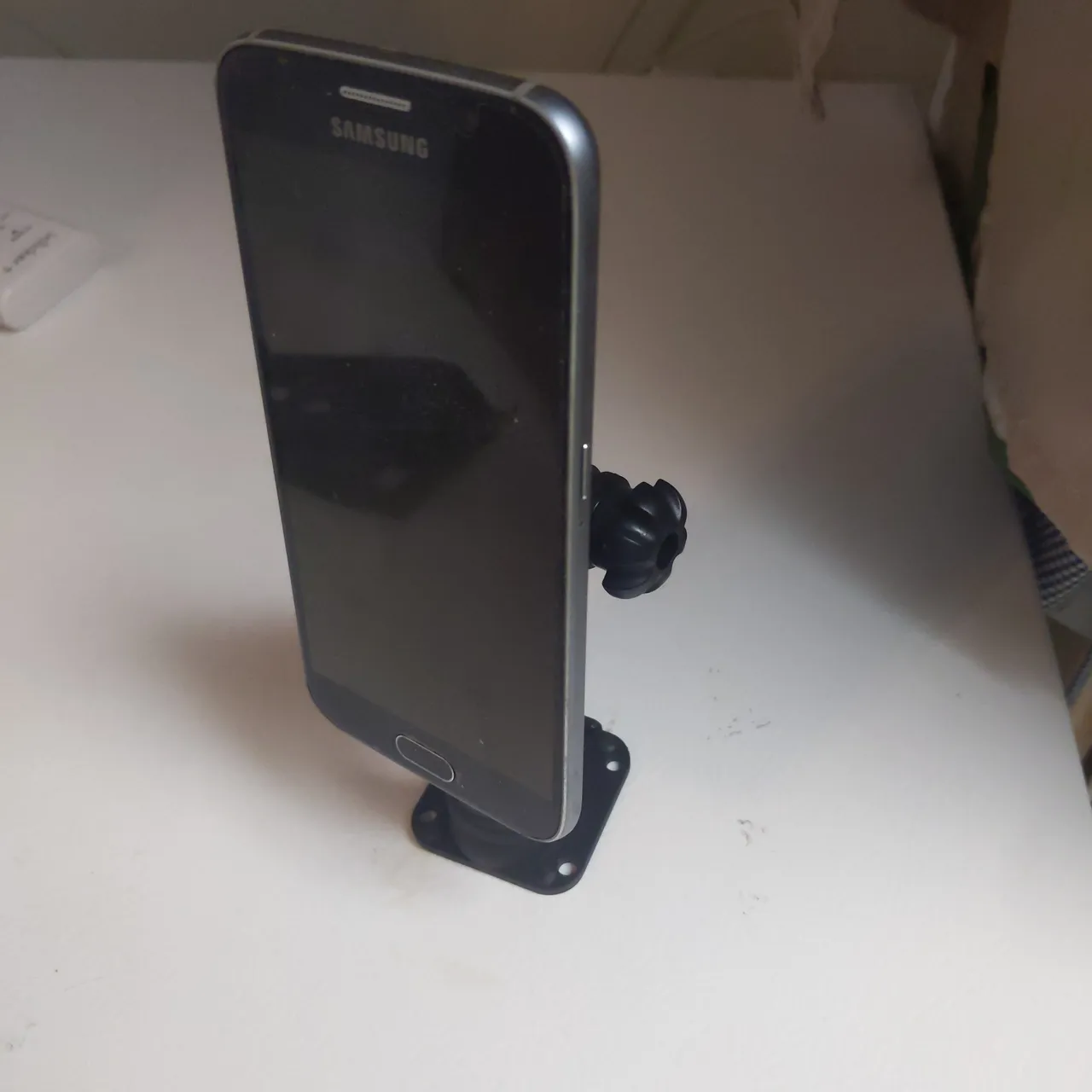 Vehicle mount for smart phone  photo 1